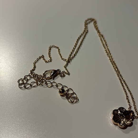Gold Necklace with Pink Flower - Picture 4 of 4